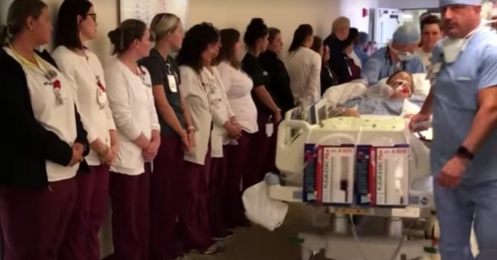 Bolničko osoblje je dirljivom gestom odalo počast medicinskoj sestri na samrti