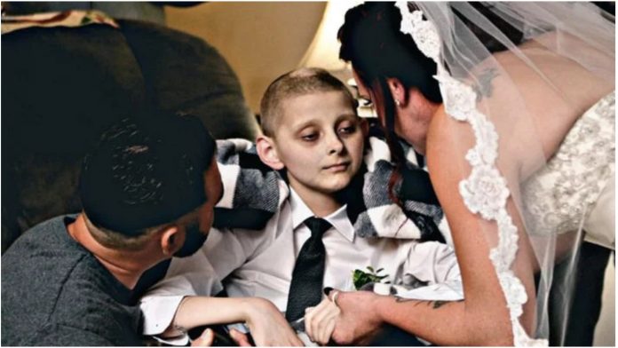 Dječak (12) je otpratio svoju mamu do oltara netom prije nego je preminuo