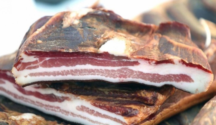 Nakon ovog ćete odmah narezati slaninu: Evo zašto je trebamo jesti češće!