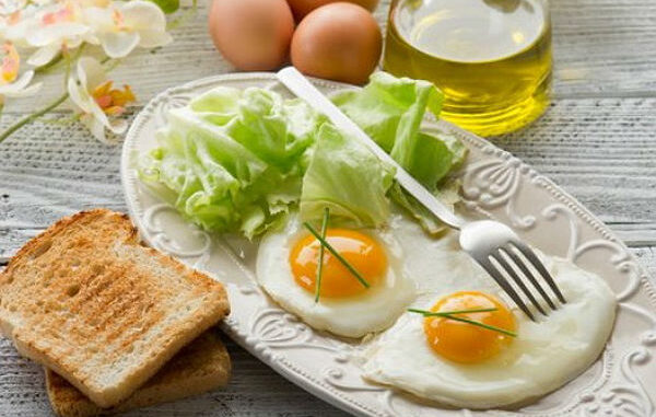 Zdravi ljudi za doručak jedu ove tri vrste namirnica